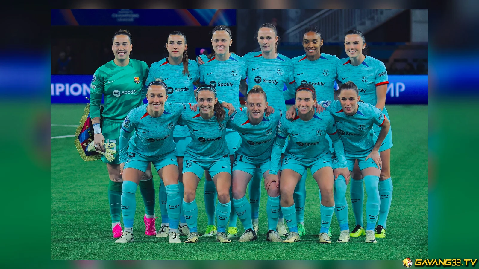 đội nữ Barcelona trước một trận Champions League trong ảnh tư liệu trước trận